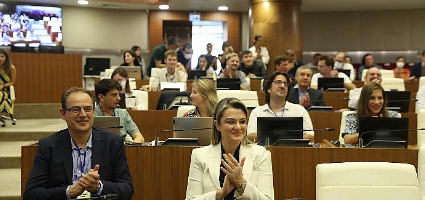 antalya-buyuksehir-akilli-sehir-uygulamalarini-destekliyor.jpg