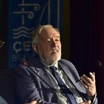 cesmenin-dort-bir-yaninda-festival-coskusu-ilber-ortayli-cesme-festivalinde.jpg