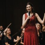 52-istanbul-muzik-festivali-ilyun-burkevin-buyuleyici-performansiyla-basladi.jpg